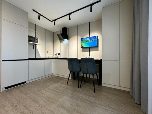Podil Apartment | Experience ApartPoltava: Historic Center with Family-Friendly Amenities