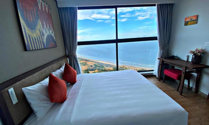 Suoi Nuoc Beach Resort | Guest Rated 10/10: Apec Mandala Cham Bay Mui Ne Getaway