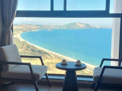 Suoi Nuoc Beach Apartment | Relax at APEC Mandala Chambay Mũi Né with Ocean Views