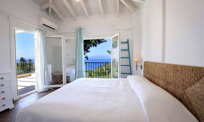 Katsimatika Villa | Apeiron I Villa - Insta-Worthy Views & Prime Location