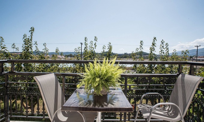 Alykes Apartment | Cozy Aphrodite Studios & Apartments with Pool and Kitchen