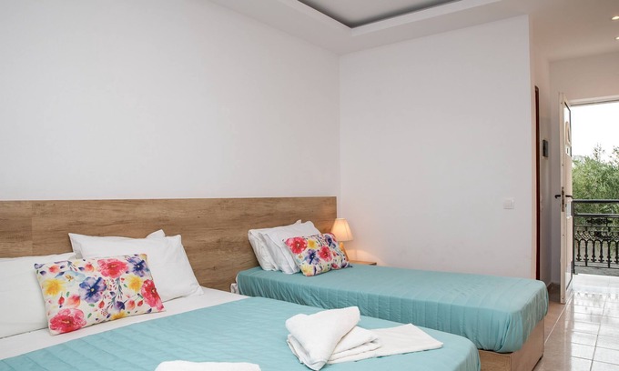 Alykes Apartment | Discover Aphrodite Studios: Family-Friendly Triple Studio