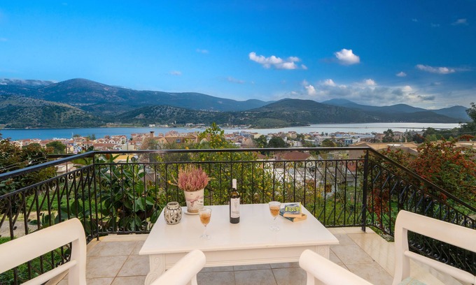 Argostoli Town Apartment | Idyllic Aphrodite Sea View Apartment with Pool in Argostoli