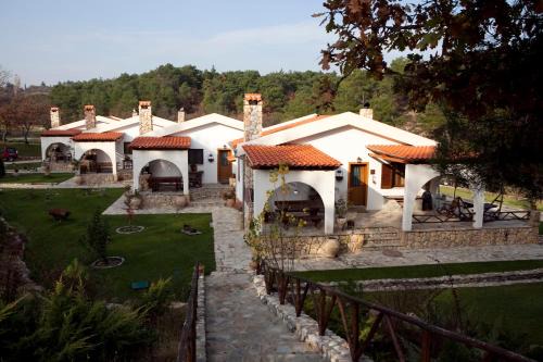 Soufli Resort | Discover Apolithomeno Dasos Holiday Villas near Alexandroupolis