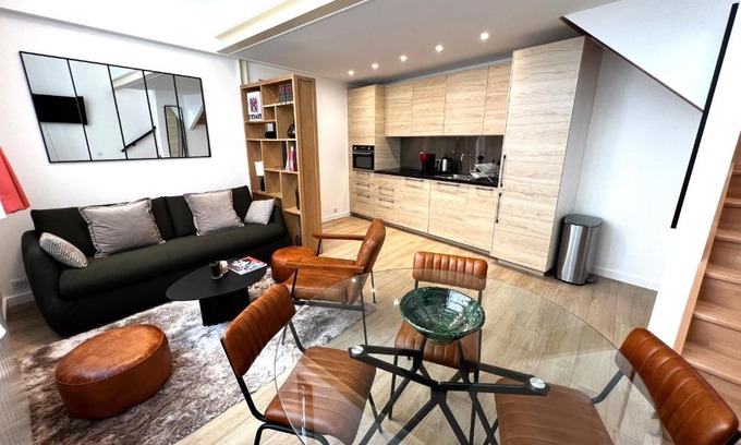 Montparnasse Apartment | Elegant Apollinaire Loft in the Heart of Montparnasse