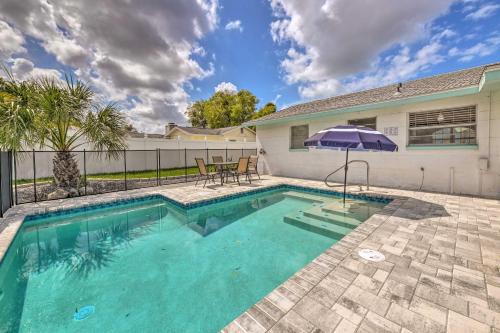 Apollo Beach House | Oceanfront Flamingo House in Apollo Beach with Pool