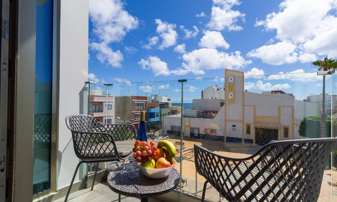 Melenara Apartment | Escape to Apolo By CanariasGetaway with Oceanfront Views