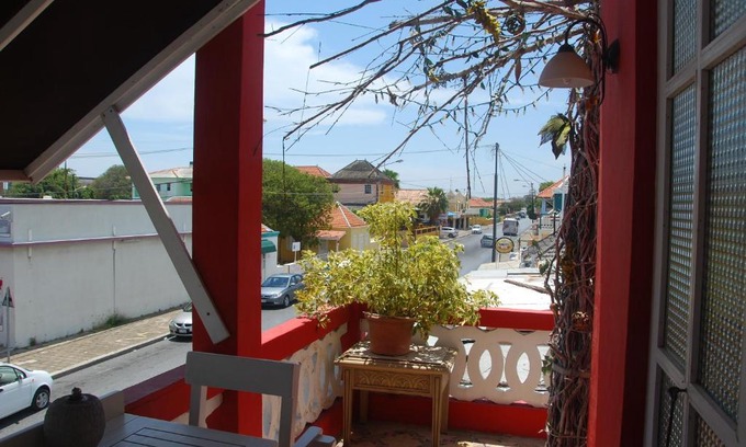 Colon House | Discover Apolonia Boutique Hotel Curaçao - Guest Rated 9/10