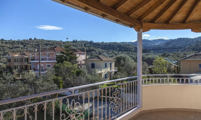 Apolpaina Apartment | Pet Friendly Retreat at Apolpaina Luxury Apartments