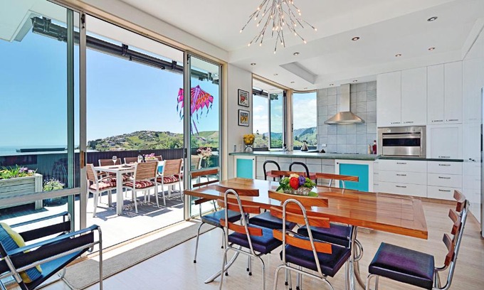 Nelson Apartment | Exceptional Aporo Nelson Holiday Home - 4-Star Family Retreat