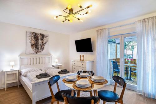 Oberderdingen Apartment | Ideal Family Retreat at Apartement Aposto 1 - Rated 9.5/10