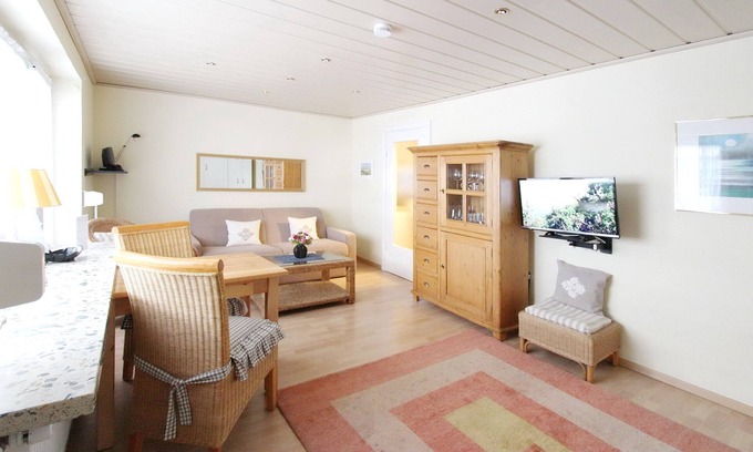 Sylt Apartment | Top-Rated Oceanfront Retreat at Haus Andreas-dirks-str. 5