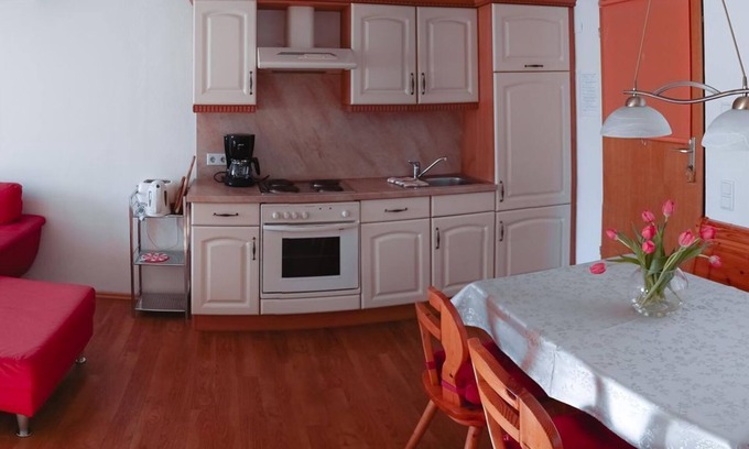 Faistenau Bed & Breakfast | Discover App. 5 - Apartments Alpenblick with Family-Friendly Amenities