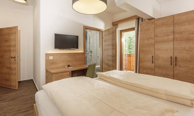 Pichl-Preunegg Apartment | Discover App. am Stein - Unser Hoamat with Spa & Kitchen