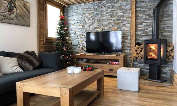 Villarabout Ski Chalet | Elegant St Martin Belleville Chalet with Terrace & Pool