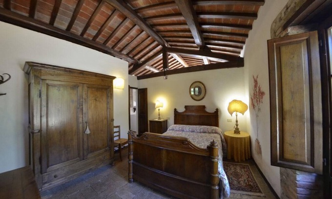San Pietro a Cegliolo Apartment | Discover APP. GLICINE: Idyllic Farmhouse with Pool & Nature