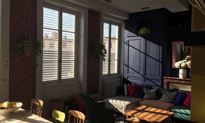 Croix Rousse Apartment | Cozy App LYON4 with Spa and Hot Tub in Croix Rousse