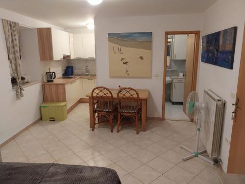 Piran House | Exceptional App Metka: Oceanfront Retreat with Family Amenities