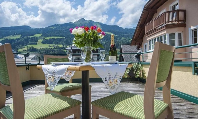 Bad Hofgastein Apartment | Cozy Apartment No. 4 with Kitchen & Family-Friendly Amenities