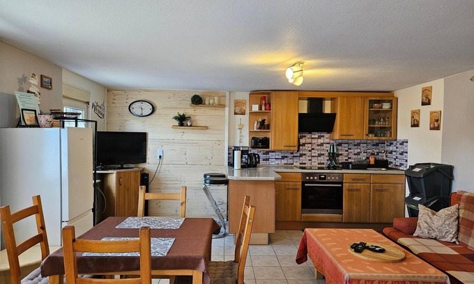 Ober-Morlen Apartment | Cozy App O2 for 2-4 Guests, Near Frankfurt & Ocean Views