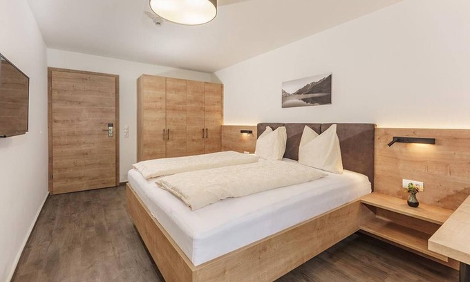 Schladming Apartment | Discover App. Reiteralm - Unser Hoamat with Spa & Breakfast