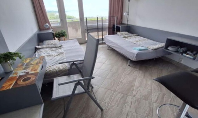 Balatonfoldvar Apartment | App right on the beach