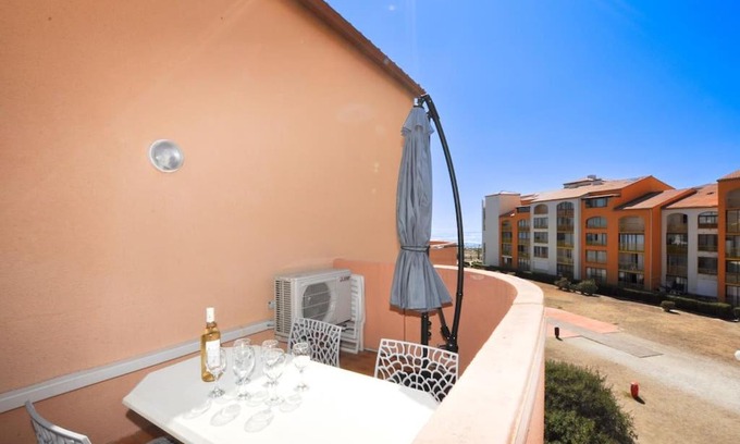 Le Barcares Apartment | Enchanting Ocean View Apartment with Partial Sea Vista