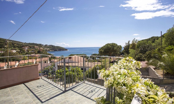 Morcone Apartment | Cozy App.Ti Morcone with Kitchen & Pet-Friendly Amenities