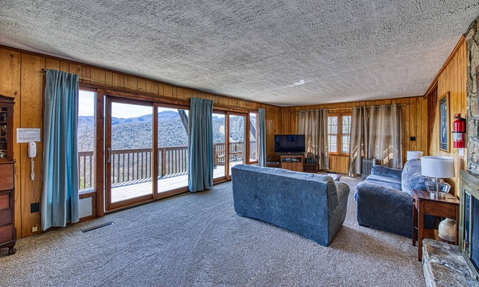 Seven Devils Ski Chalet | Mountain Retreat: Incredible Views & Family-Friendly Amenities