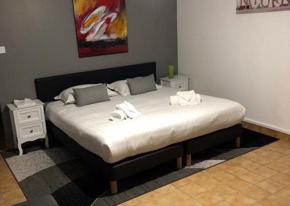 Saint-Philbert-de-Grand-Lieu Apartment | Comfortable Appartement LOGIS DES MARAIS - Pet & Child Friendly
