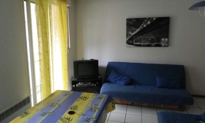 Luz-Saint-Sauveur Apartment | Comfortable 2-Star Apartment near the Center with Pool