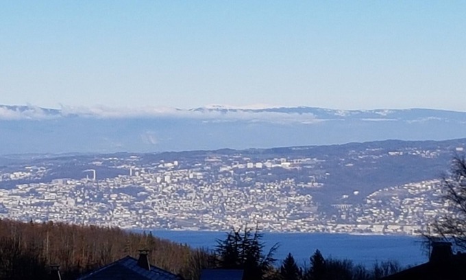 Thollon-les-Memises Apartment | Idyllic Appart for 4 - Lake View & Pool in Thollon