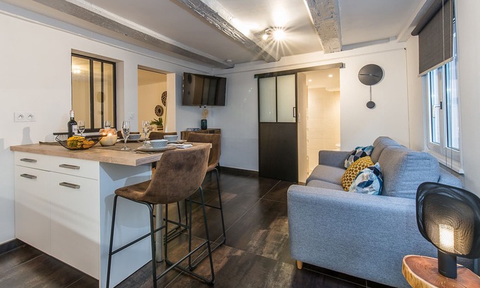Selestat Apartment | Design & Cozy Apartment for 4 in Heart of Selestat