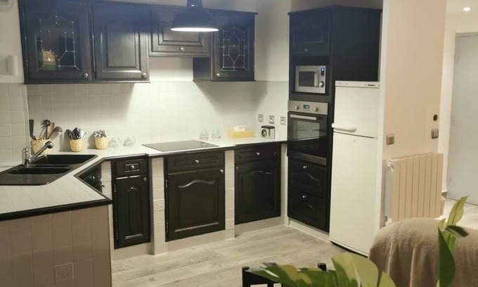 Cergy Apartment | Family-Friendly 2-Bedroom Apartment in Cergy, France