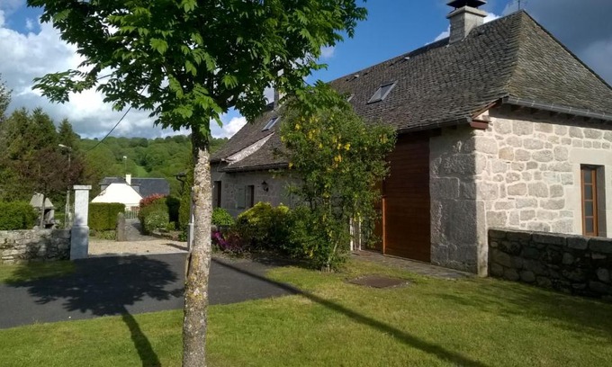 Cassuejouls Apartment | Pet-Friendly Appart'Aubrac - Rated 9.5/10 by Guests