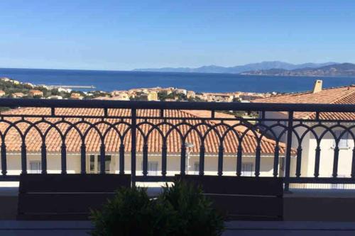 L'Ile-Rousse Apartment | Exceptional Sea View Apartment with Terrace & Family-Friendly
