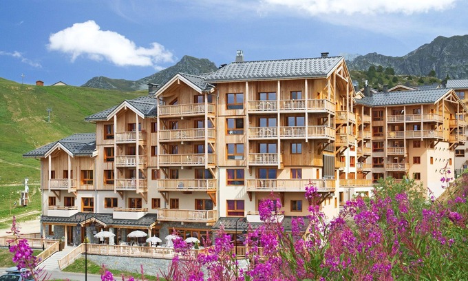 Plagne Villages Condo | Cozy Appart de Montagne with Free Wi-Fi and Pool Access