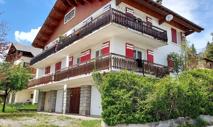 Font-Romeu-Odeillo-Via Apartment | Ideal F3 Apartment with Balcony, Garage & Pool Access