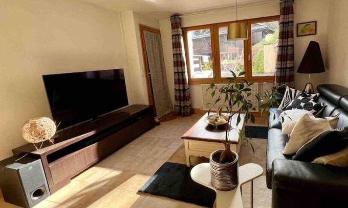 Saint-Gervais-les-Bains Apartment | Cozy Apartment by the Gondola with Terrace & Pool Access