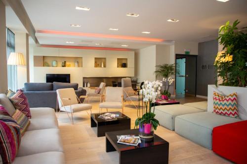 Matabiau Apartment | Discover Appart Hôtel Clément Ader: Pet-Friendly Oceanfront Stay