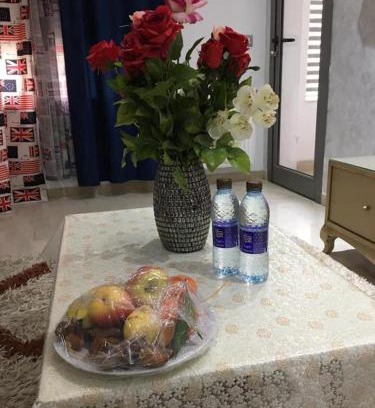Cite Les Palmeraies Apartment | Elegant Appart Haut Standing à Tunis with Breakfast & More