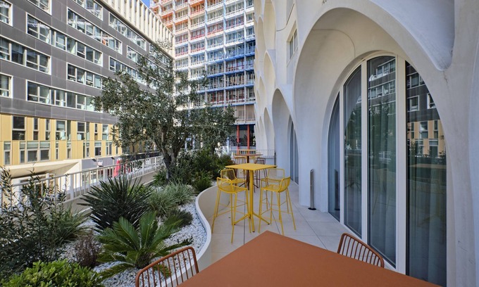 Euromed - La Joliette Hotel | Discover Odalys City Marseille Centre Euromed - 4-Star Comfort