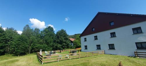Cornimont Apartment | Discover appart l'Écureuil: 4-Star Spa & Hot Tub Retreat
