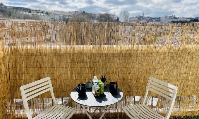 Angouleme Apartment | Bright Apartment with Balcony and Panoramic Views in Angoulême
