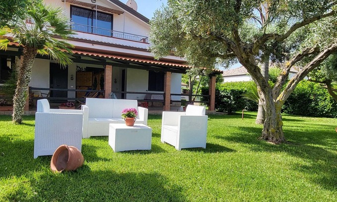 Ricadi Villa | Unforgettable Appart. Roberta: Spa & Hot Tub Retreat