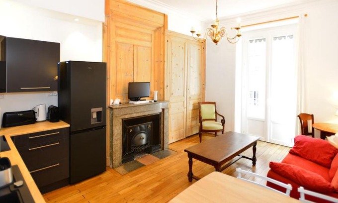 Marechal Lyautey - Vitton Apartment | Discover Family-Friendly Comfort at Appart' Rousseau