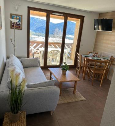Les Angles Apartment | Appart T2 Cosy vue panoramique Lac & Montagnes