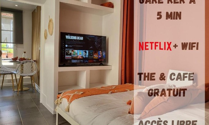Maisons-Laffitte Apartment | Family-Friendly Appart' Terracotta Near Champs Élysées