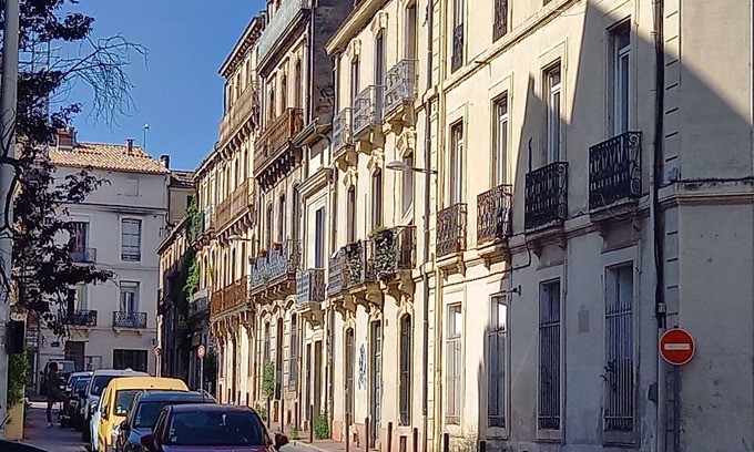 Antigone Apartment | Convenient Stay Near Gare and Place de la Comédie