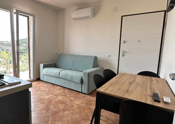 Santa Marina Apartment | Convenient Appartamento Santa Lucia D - Family & Pet Friendly